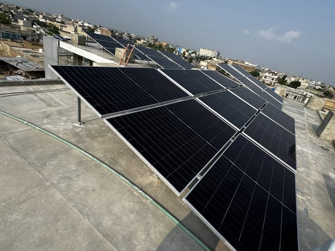 Solar panel angle diagram